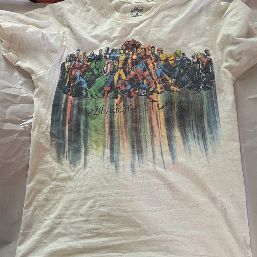 Universal Studios Women's Short Sleeve Tee - Cream